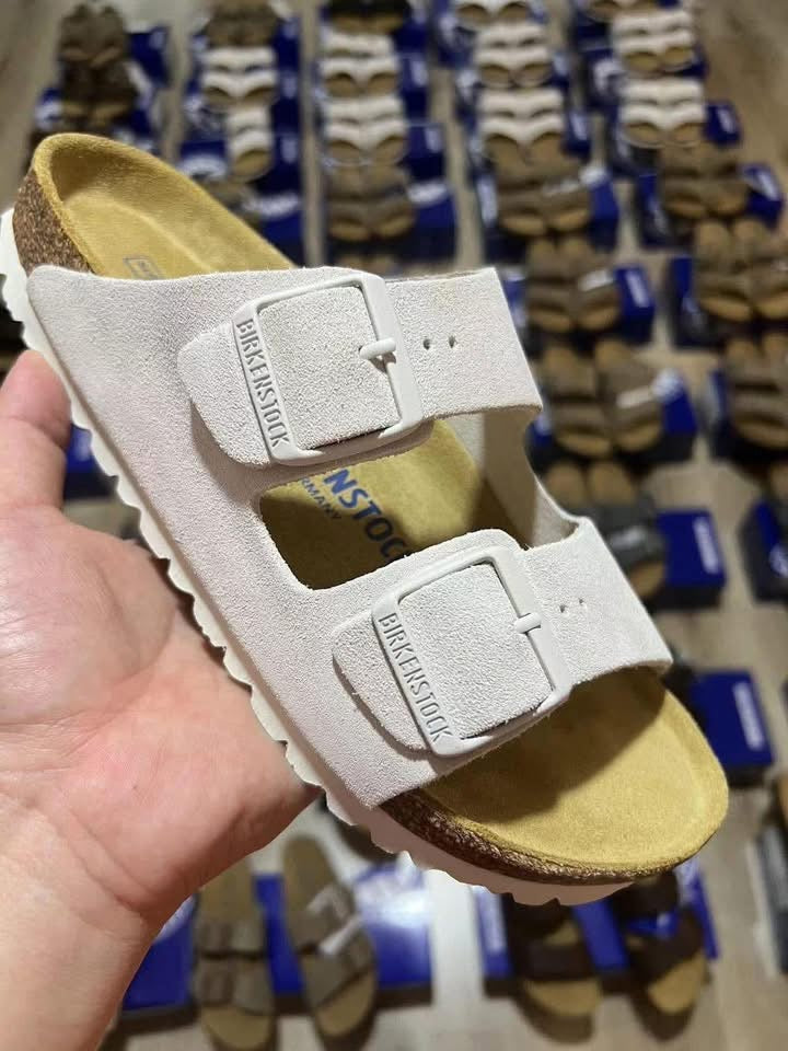 Dupe Suede Sandals